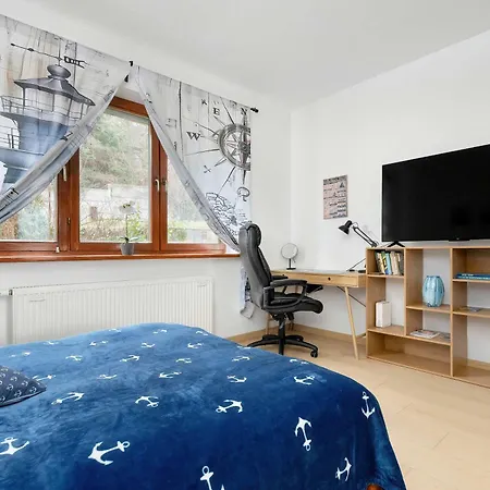 Cozy With Workspace Near The Skm Station By Renters * Gdynia