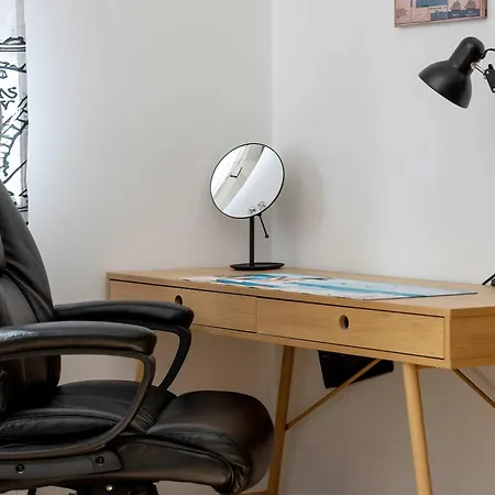 Cozy With Workspace Near The Skm Station By Renters * Gdynia